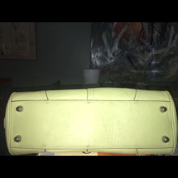 Coach - Picture 4 of 4